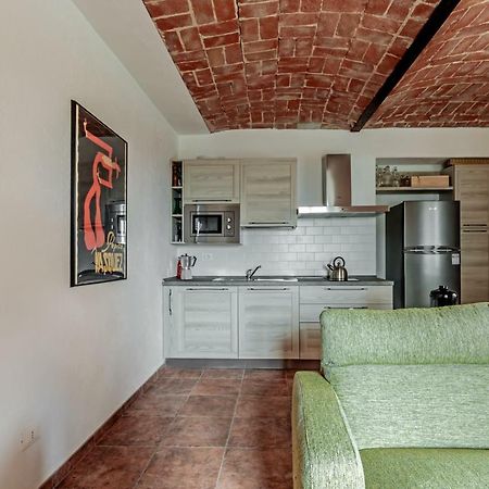 Modern Farmhouse Apartment Montabone Exterior photo
